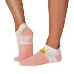 Savvy Outshine | Sticky Socks | Tavi Noir